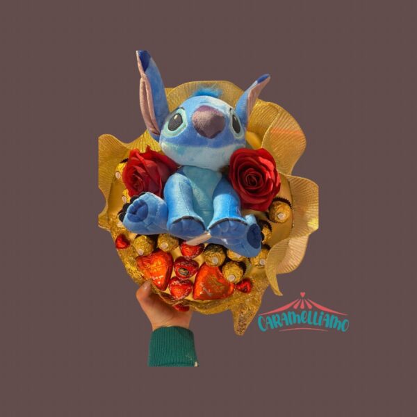 Bouquet cioccolatini con peluche Stitch con suono Disney, regalo goloso e originale.